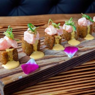 Crispy Cilantro Rice Con Salmon